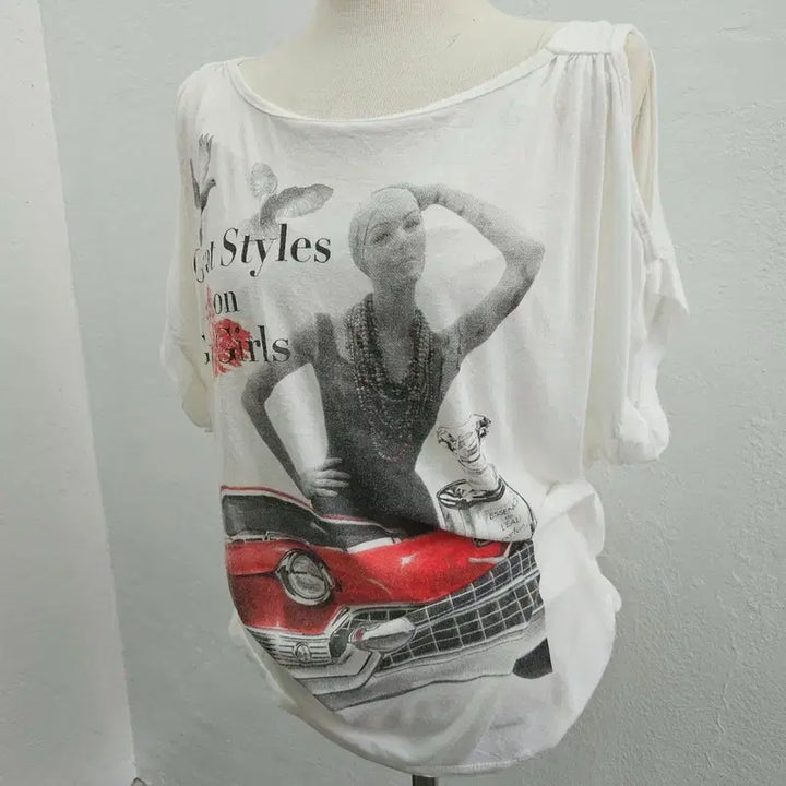 [BUNJANG] Vintage White Graphic Print Blouse - Size 66 / 블라우스 여 66 J6231