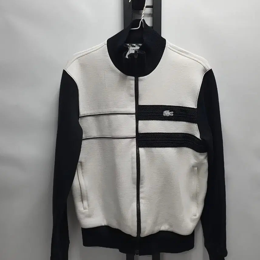 [BUNJANG] Lacoste Colorblock Texture Panel Track Jacket (Black/White, M) / 라코스테 집업 배색 텍스처 패널 매치 트랙 자켓 블랙 화이트 m