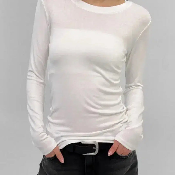 [BUNJANG] Black Up Basic Round Long Sleeve T-Shirt White / 블랙업 슈롯 베이직 라운드 긴팔티 화이트 라운드넥 티셔츠 긴팔