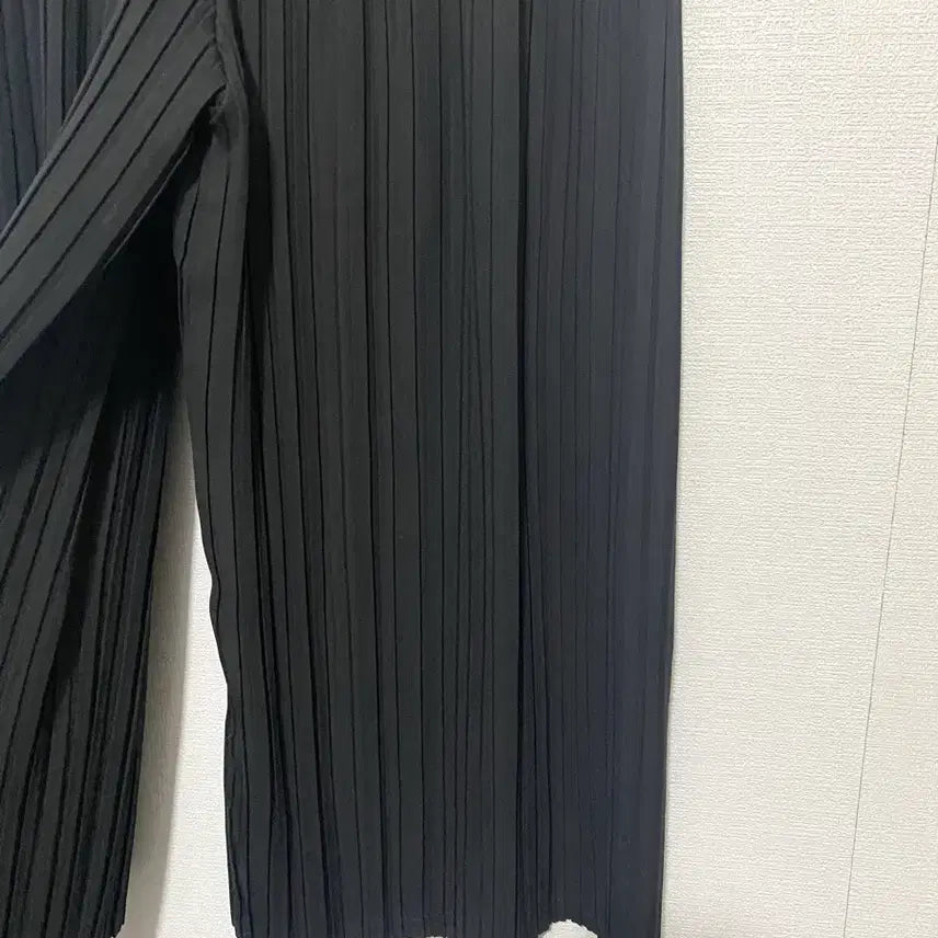 [BUNJANG] YOICHEU 25SS Pleated Pants / yoicheu 플리츠 팬츠 25SS