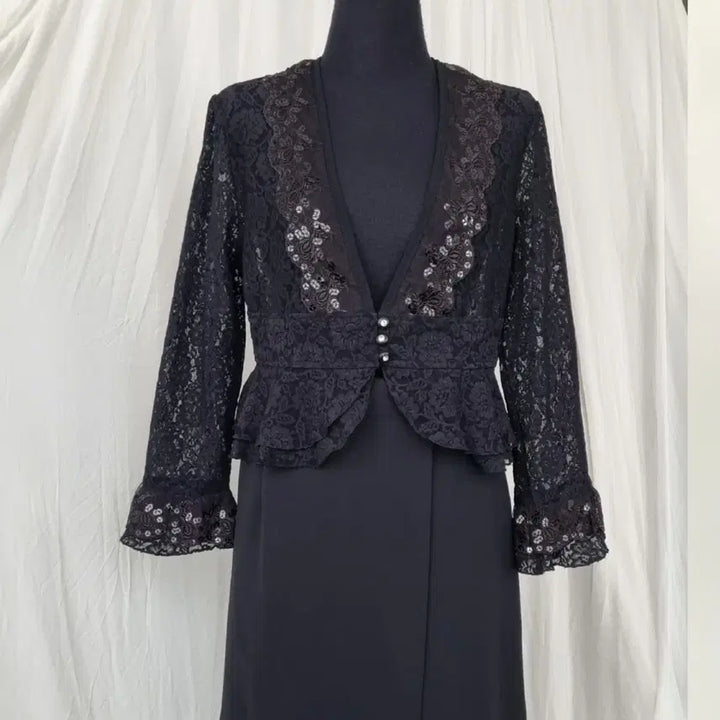 [BUNJANG] V.NIEL Black Lace Peplum Jacket / 브니엘(V.NIEL) 블랙 레이스 페플럼 자켓