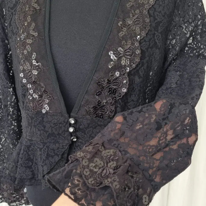 [BUNJANG] V.NIEL Black Lace Peplum Jacket / 브니엘(V.NIEL) 블랙 레이스 페플럼 자켓