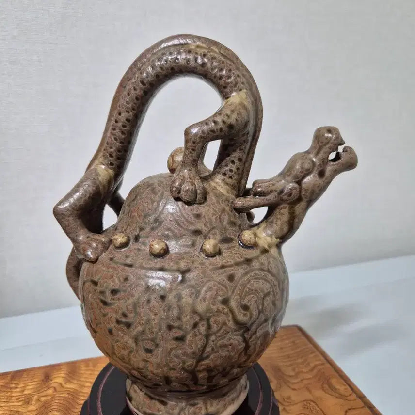 [BUNJANG] Yongcheonyo Celadon Dragon Inkstone / 용천요 연적