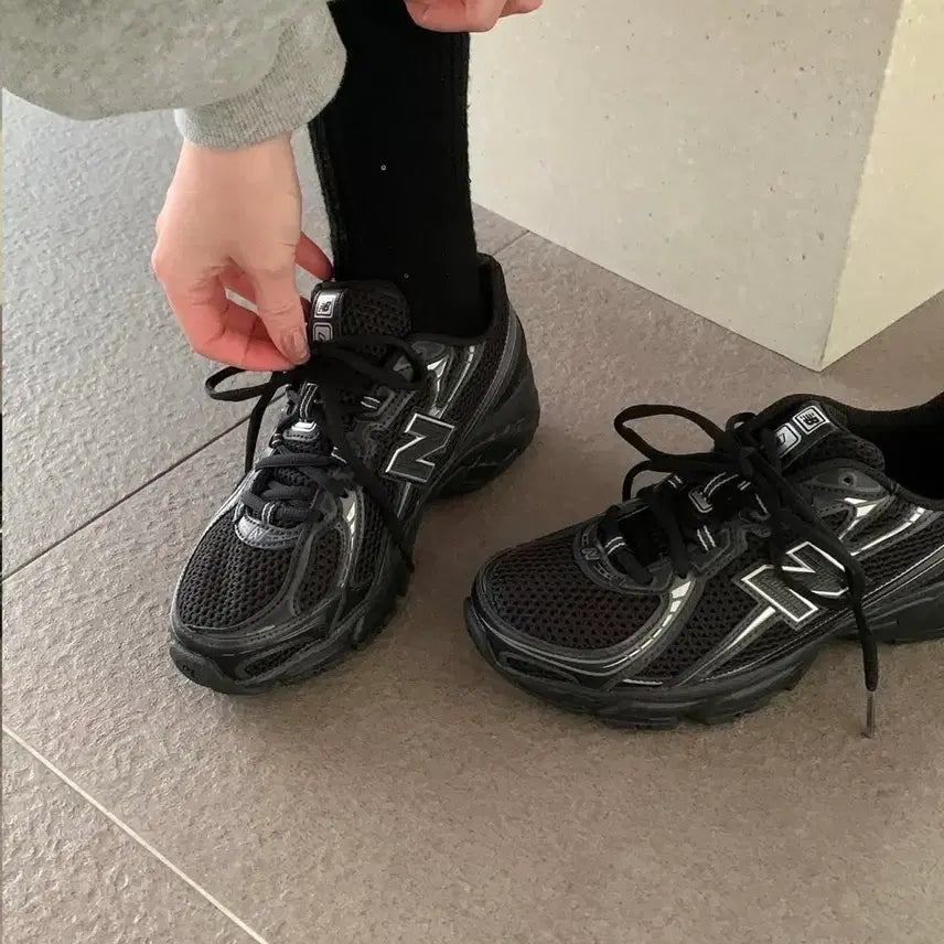 [BUNJANG] New Balance 740 Sneakers / 뉴발란스740 270mm