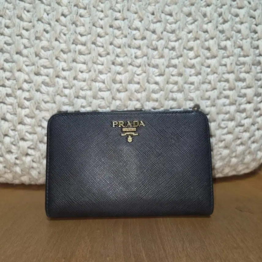 [BUNJANG] Prada Saffiano Leather Bifold Wallet Black / 프라다 사피아노 반지갑 블랙 정품