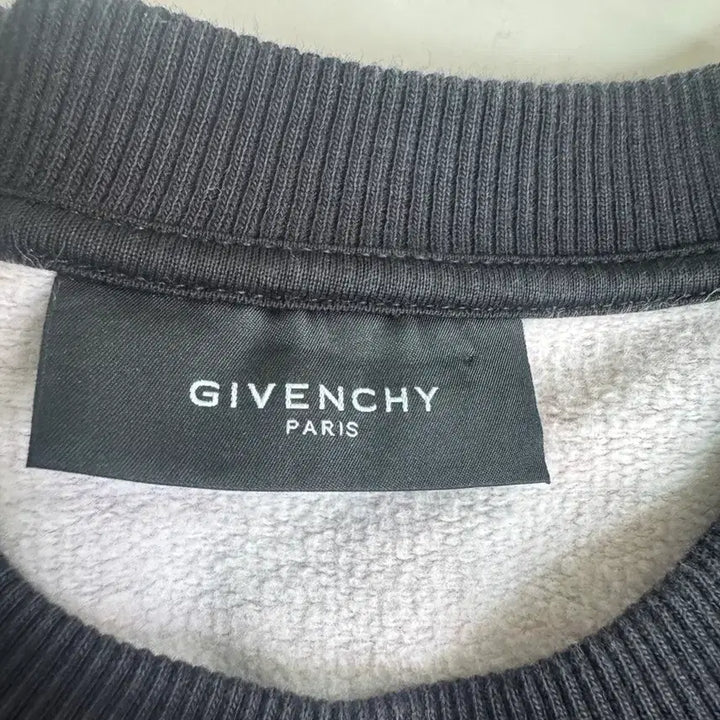 [BUNJANG] Givenchy Red Check Doberman Sweatshirt XS / 지방시 레드 체크 도베르만 맨투맨 xs
