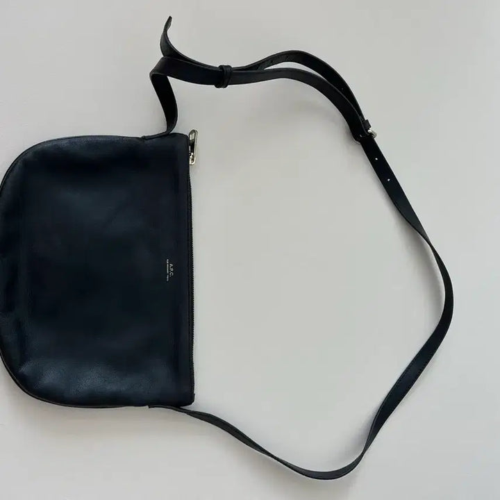 [BUNJANG] A.P.C. Maelys Crossbody Bag Leather / 아페세 마엘리스 크로스백