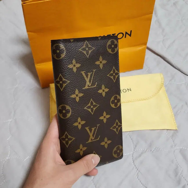 [BUNJANG] Louis Vuitton Monogram Brazza Long Wallet / 루이비통 모노그램 브라짜  장지갑