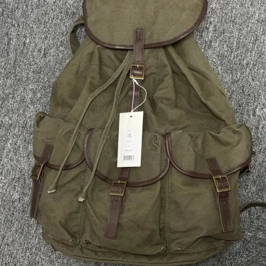 [BUNJANG] Perren Backpack Khaki / 퍼렌 럭색 카키 새상품