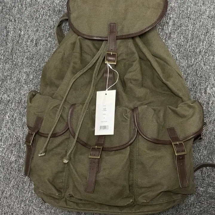 [BUNJANG] Perren Backpack Khaki / 퍼렌 럭색 카키 새상품