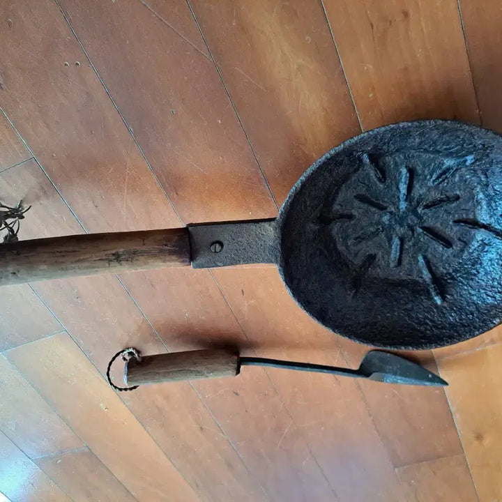 [BUNJANG] Rare Antique Iron Item / 옛날 희귀 골동품