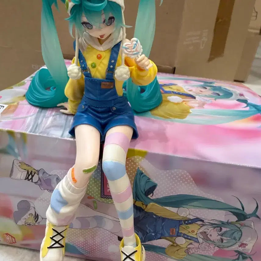 [BUNJANG] Hatsune Miku Lollipop Figure / 하츠네미쿠 롤리팝
