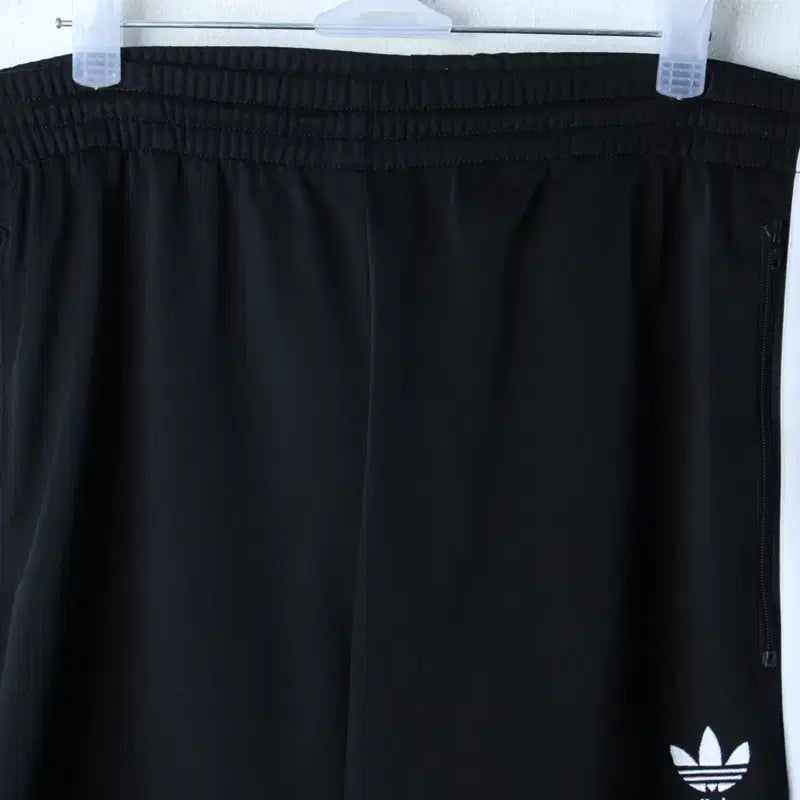 [BUNJANG] Adidas Firebird Track Pants Black - Size XL / (XL) 아디다스 트레이닝복 바지 파이어버드 블랙 삼선-261E