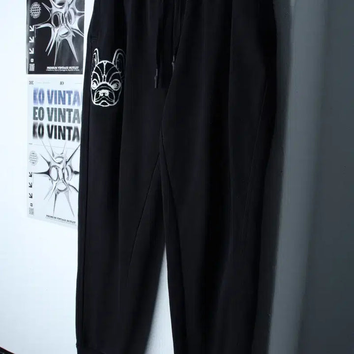 [BUNJANG] Life Work Big Logo Jogger Training Pants Black / (S-M) 라이프워크 트레이닝복 바지 빅로고 조거 블랙 풀오버-2621