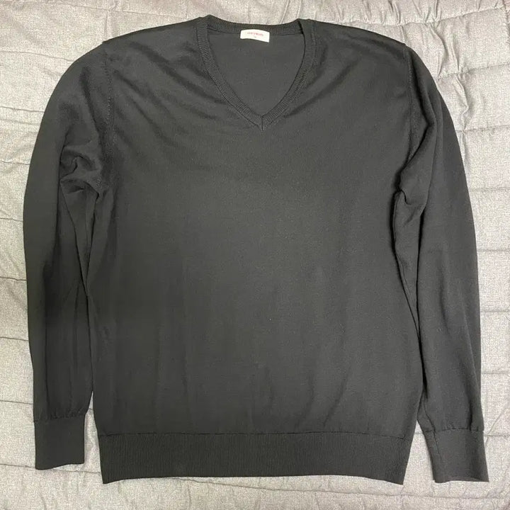 [BUNJANG] Everyworn Soft Cotton V-Neck Knit Black Size 4 / [4] 에브리원 소프트 코튼 브이넥 니트 블랙