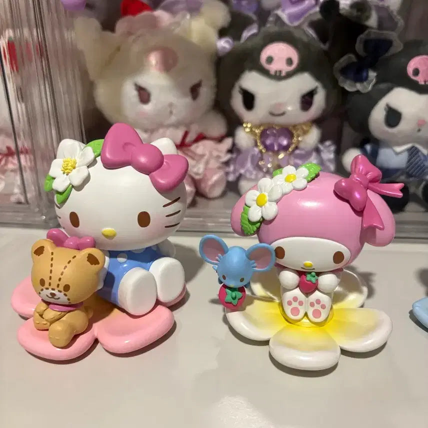 [BUNJANG] Sanrio Spring Flower Figure Bundle Set: Hello Kitty, My Melody, Wish Me Mell, Cinnamoroll / 탑토이 산리오 스프링 플라워 피규어 헬로키티 마이멜로디 위시미멜 시나모롤
