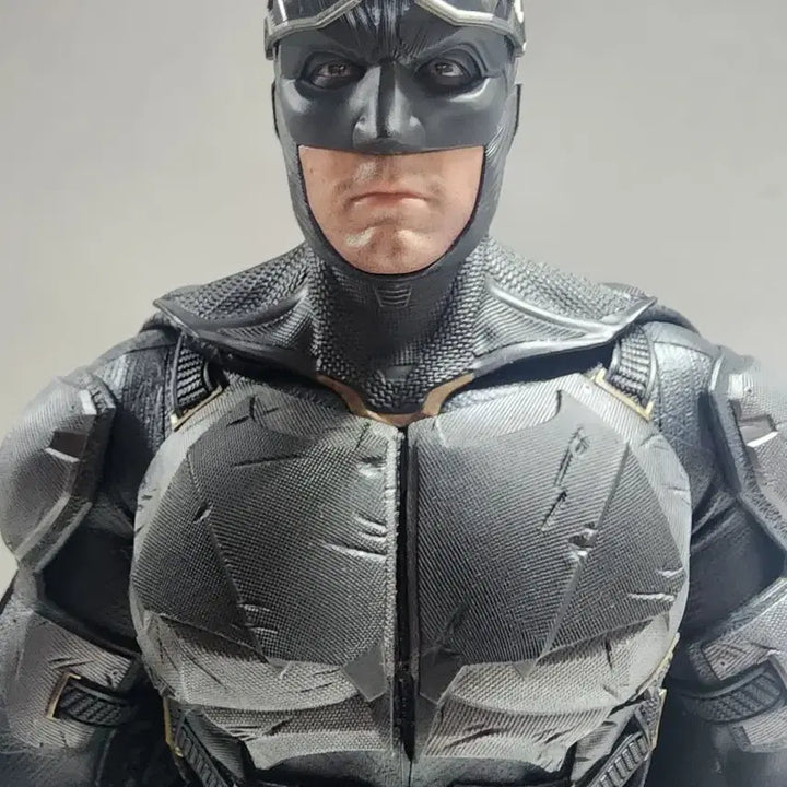 [BUNJANG] Hot Toys Justice League Tactical Batman Regular Version Figure / 핫토이 저스티스 리그 택티컬 배트맨 일반 버전
