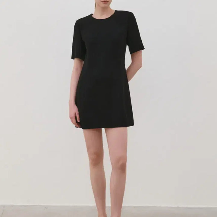 [BUNJANG] Frontrow Black Half-Sleeve Mini Dress XS / 프론트로우 블랙 미니 원피스 199,000