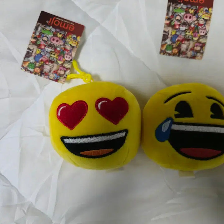 [BUNJANG] Smiling Face Emoji Plush Keychain Bundle Bag Charm Set / 이모티콘 인형 키링 웃는얼굴 하트 열쇠고리 일괄 모음 가방걸이
