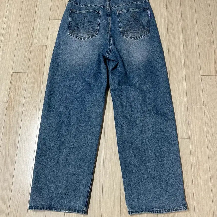 [BUNJANG] ISTKUNST Wide Leg Jeans / ISTKUNST 청바지 이스트쿤스트 와이드 청바지