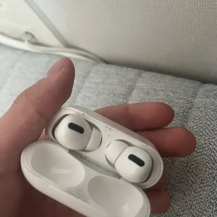 [BUNJANG] Apple AirPods Pro 1st Gen / 에어팟 프로1 급처합니다!! 하자없음