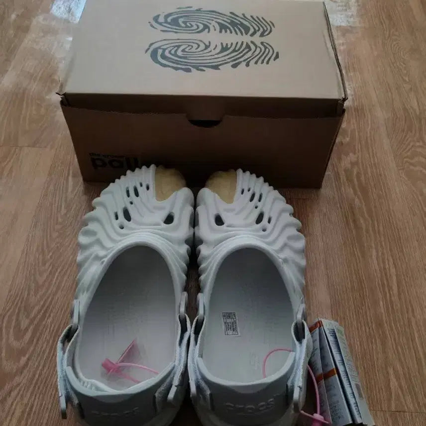 [SOLD OUT] 크록스 살레헤 벰버리 화이트 10