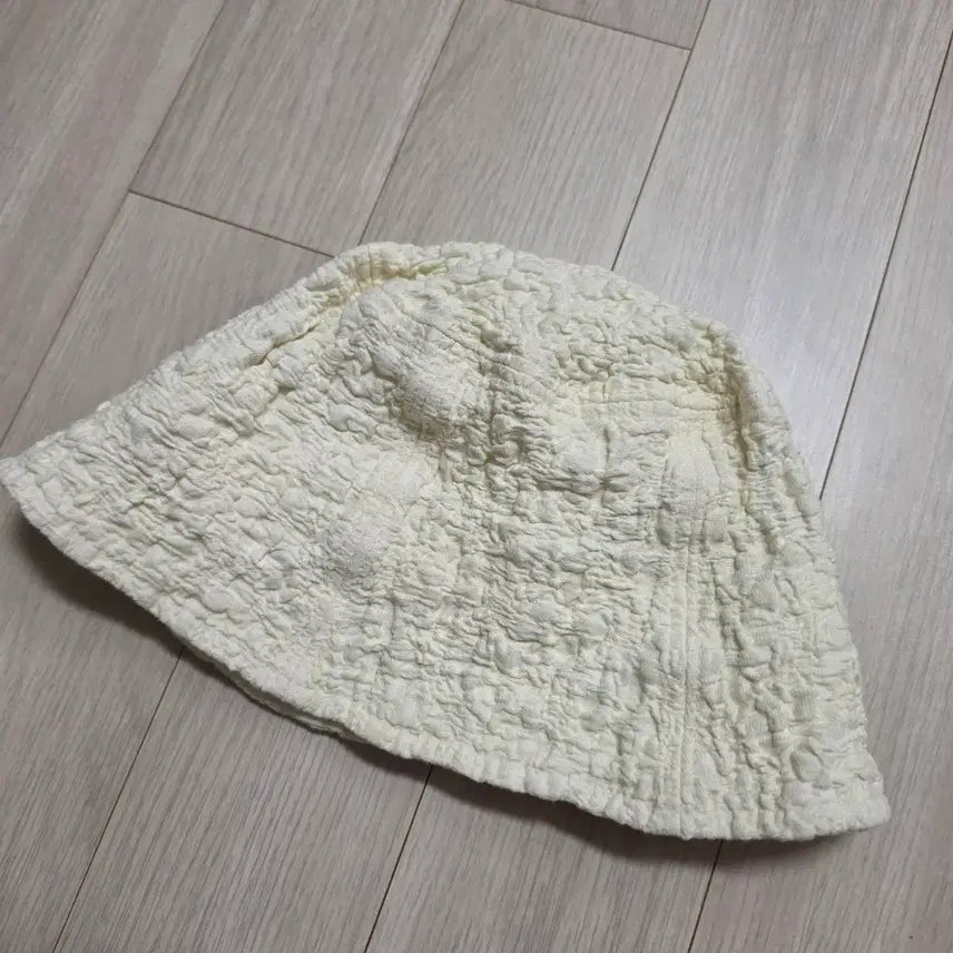[BUNJANG] Shoopen Wrinkle Bucket Hat - Ivory / 슈펜 링클 버킷햇 새상품