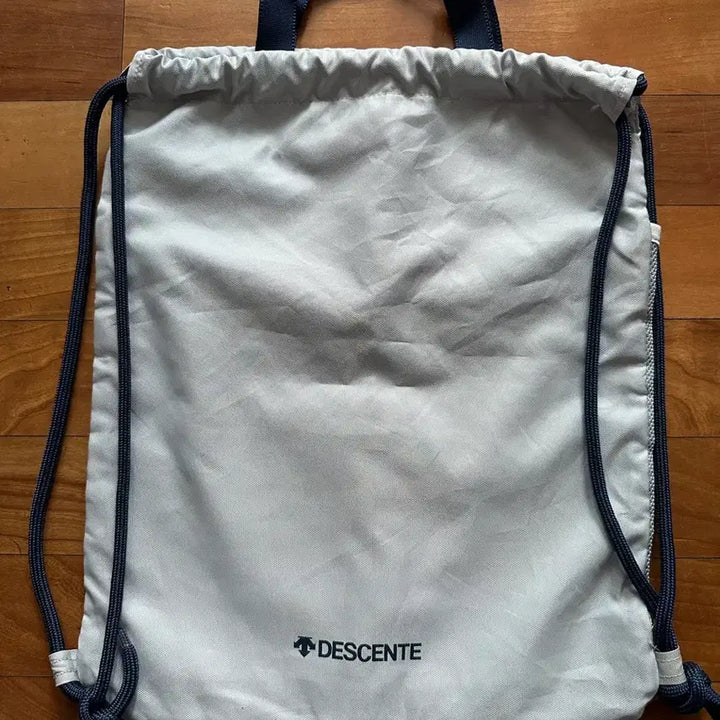 [BUNJANG] Descente Athletic Backpack Shoe Bag / 데상트 어슬레틱 백팩 신발가방