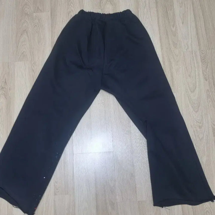 [BUNJANG] Kissme Splatter Training Pants / 블랙 피키샵 스플래터 제작바지