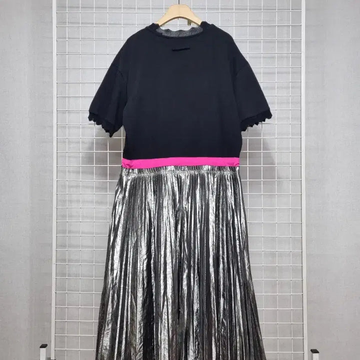 [SOLD OUT] 한섬 THE STORE 블랙 원피스