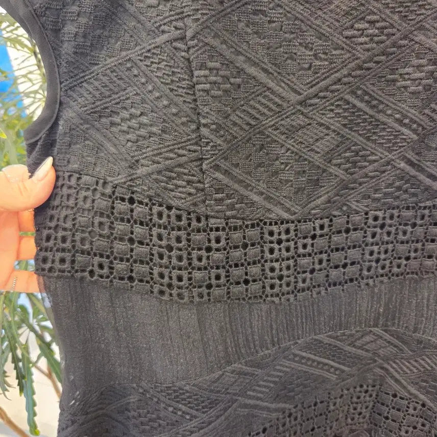 [BUNJANG] Doho See-through Eyelet Lace Crochet Dress / Doho 도호 시스루 아일렛 레이스 크로쉐 원피스