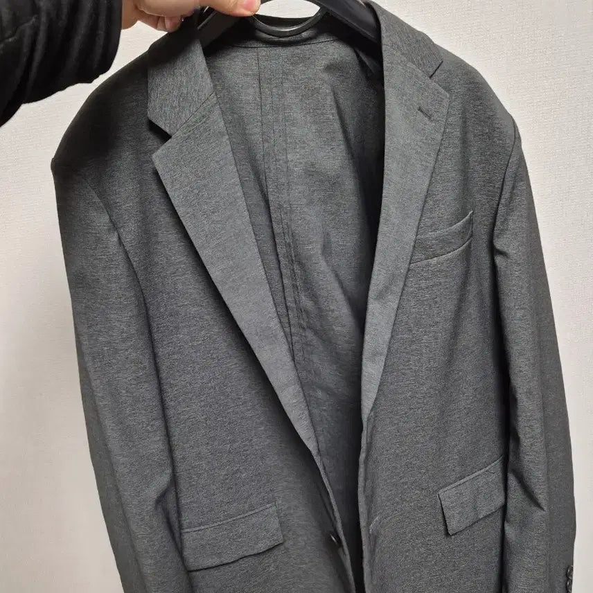 [BUNJANG] Uniqlo AirSense Jacket Size M-L / 유니클로 감탄자켓 100-105