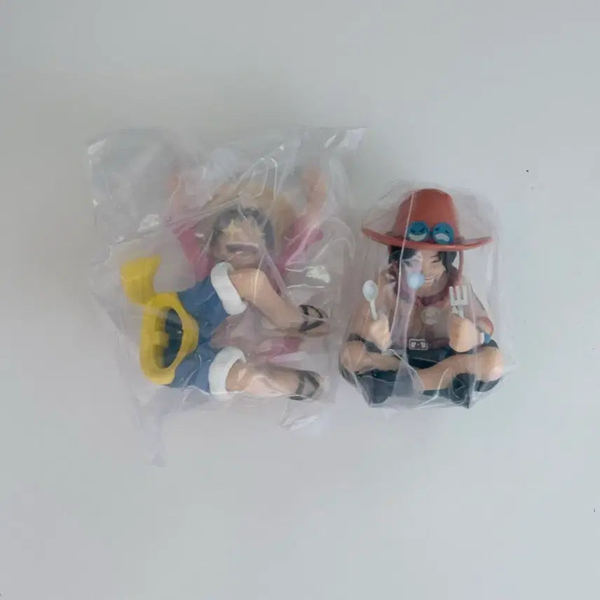 [BUNJANG] One Piece Machiboke Luffy &amp; Ace Figure (Sealed) / 원피스 마치보케 루피 에이스 미개봉 양도