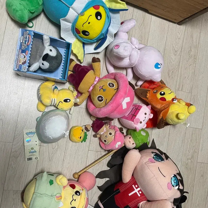 [BUNJANG] Pokemon Pikachu and Other Plush Toys Bundle / 포켓몬 피카츄 및 기타 인형 판매합니다.