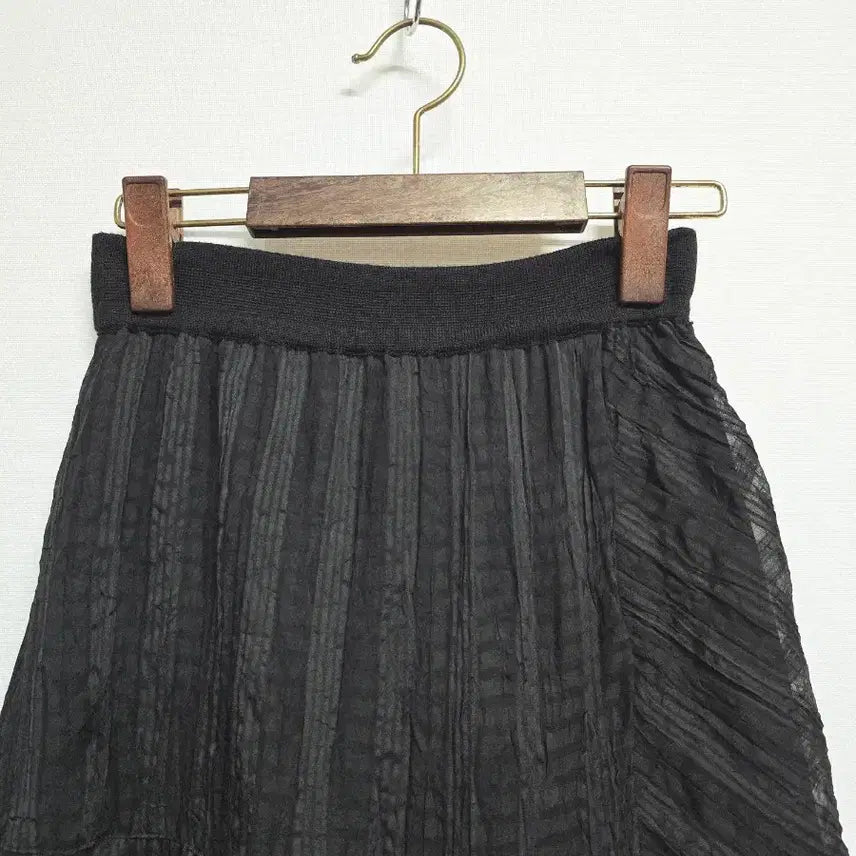 [BUNJANG] SYSTEM Black Tiered Asymmetrical Long Skirt / 시스템 블랙 캉캉 롱 언발란싱 스커트