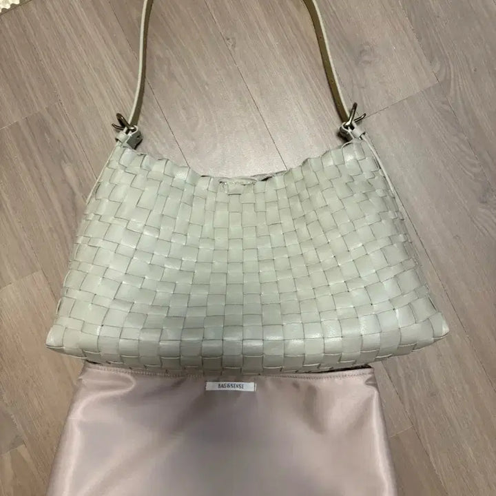 [BUNJANG] Dragon Diffusion Hobo Bag 8170 Pearl / 드래곤 디퓨전 호보백 8170 펄색상