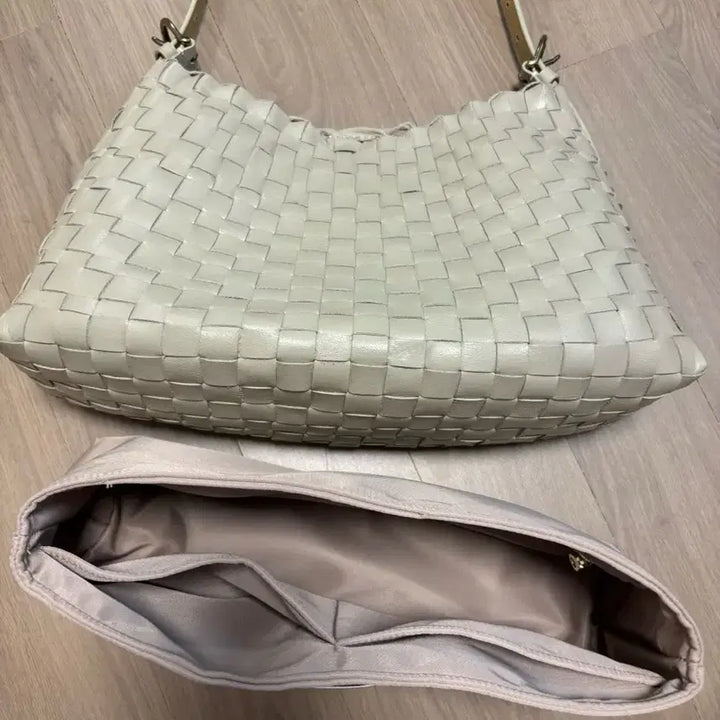 [BUNJANG] Dragon Diffusion Hobo Bag 8170 Pearl / 드래곤 디퓨전 호보백 8170 펄색상