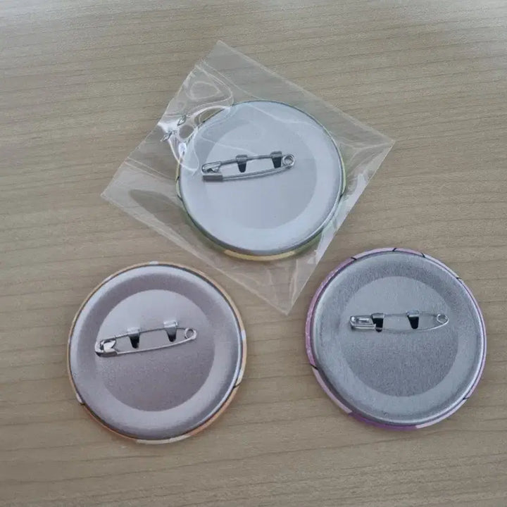 [BUNJANG] AKMU Suhyun 10th Anniversary Pixel Can Badge / 픽셀리 캔뱃지 수현 10주년 팝업