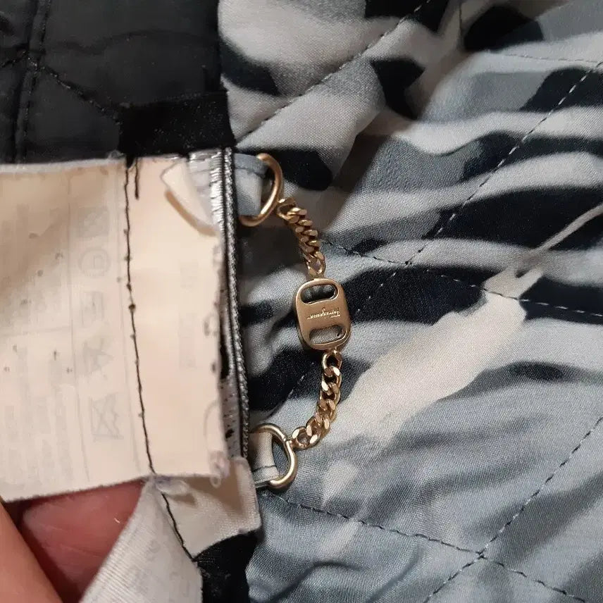 [BUNJANG] Salvatore Ferragamo Lightweight Quilted Down Jacket Unisex / 페레가모 경량패딩 공용가능