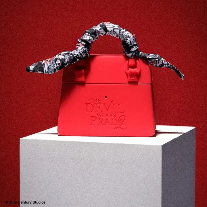 [BUNJANG] The Devil Wears Prada 2 Airpod Silicone Case (Sealed) / 악마는 프라다를 입는다 2 핸드백 에어팟 실리콘 케이스 미개봉 새상품