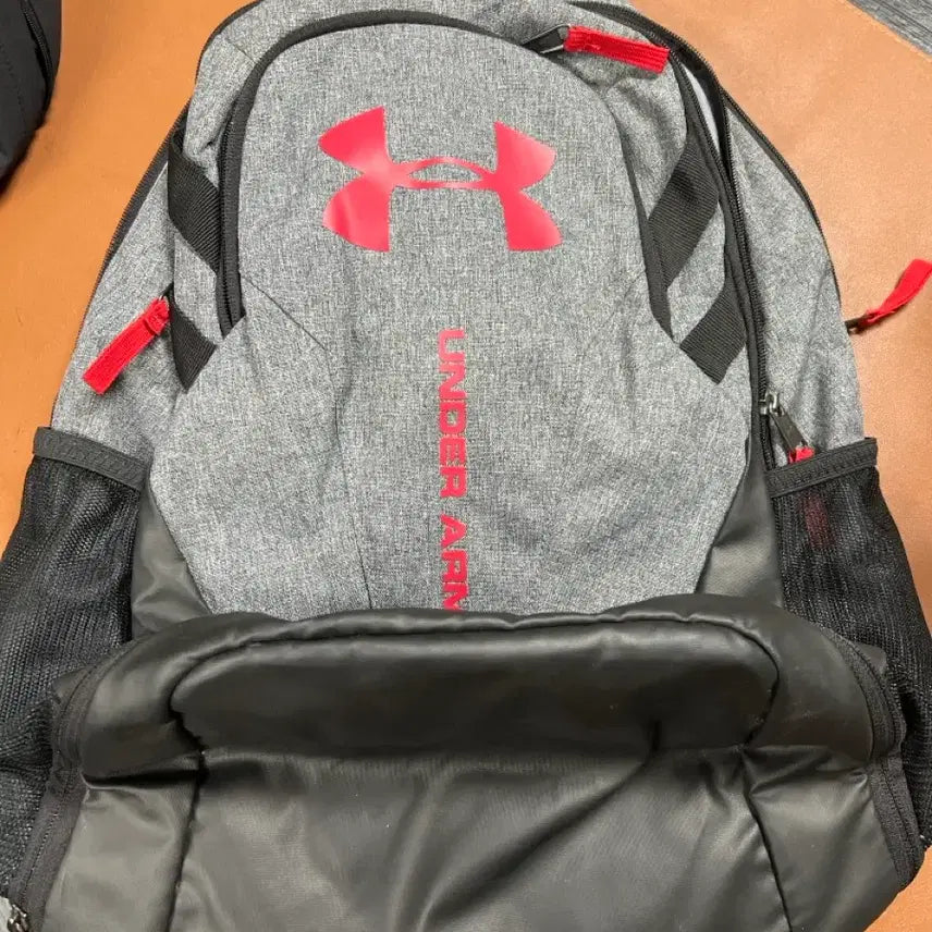 [BUNJANG] Under Armour Hustle Backpack New / 언더아머 허슬 백팩 새상품