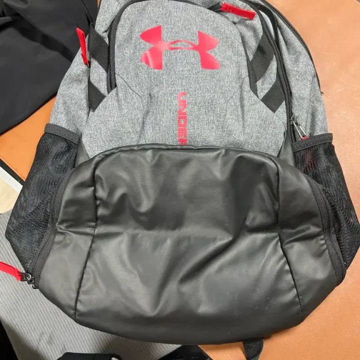 [BUNJANG] Under Armour Hustle Backpack New / 언더아머 허슬 백팩 새상품