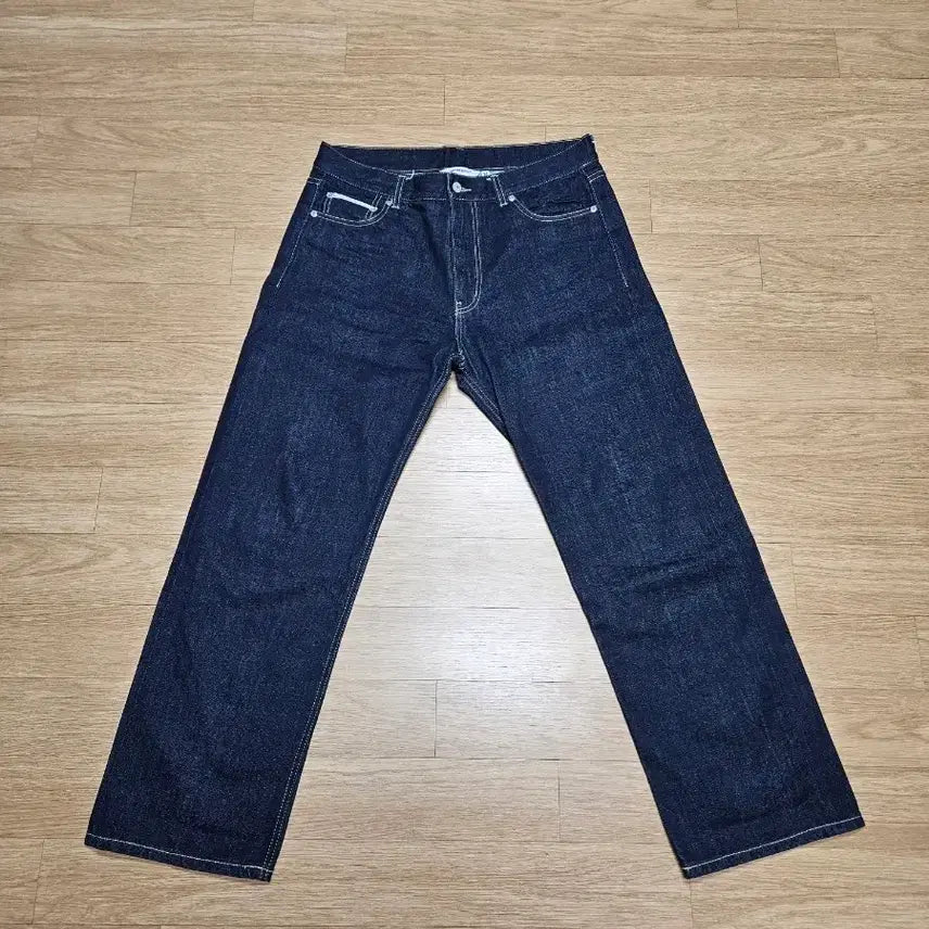 [BUNJANG] Uniform Bridge Selvage Denim Pants Indigo / 유니폼브릿지 셀비지 데님 팬츠 인디고