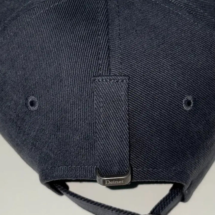 [BUNJANG] Dainnit Zigzag Logo Mini Bar Detail Cap Charcoal / 다이닛 모자 ZIGZAG LOGO MINI BAR DETAIL CAP차콜