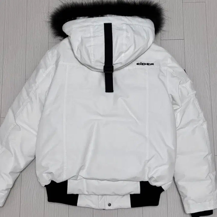 [BUNJANG] Eider Stooky Down Jacket Black Fur White / 아이더 스투키 다운 자켓 블랙퍼