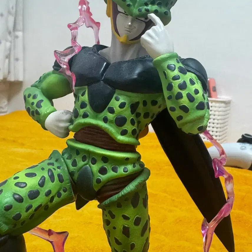 [BUNJANG] Dragon Ball T-Rex Perfect Cell Resin Statue / 드래곤볼 레진 T-rex 셀 완전체 팝니다.