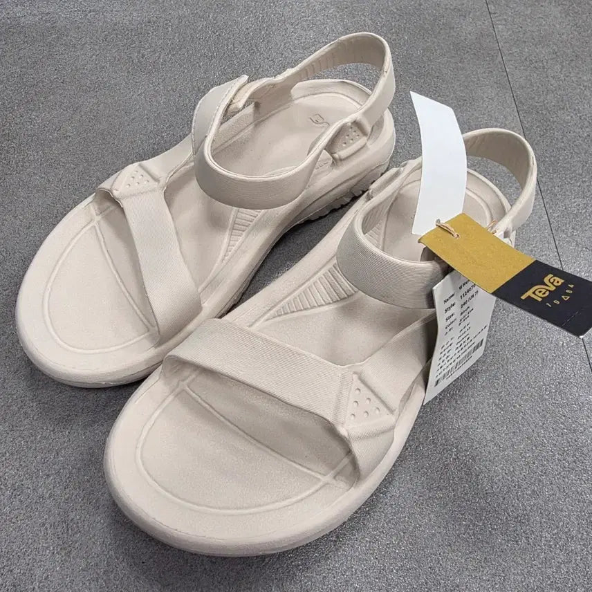 [BUNJANG] Teva Hurricane Sandals Ivory New / 테바 허리케인 샌들  아이보리 새상품 (240)