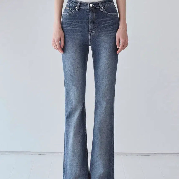 [BUNJANG] Hawa Amalfi Denim Basic S Size Bootcut Jeans / 하와 아말피 데님 베이직 S 완전새상품