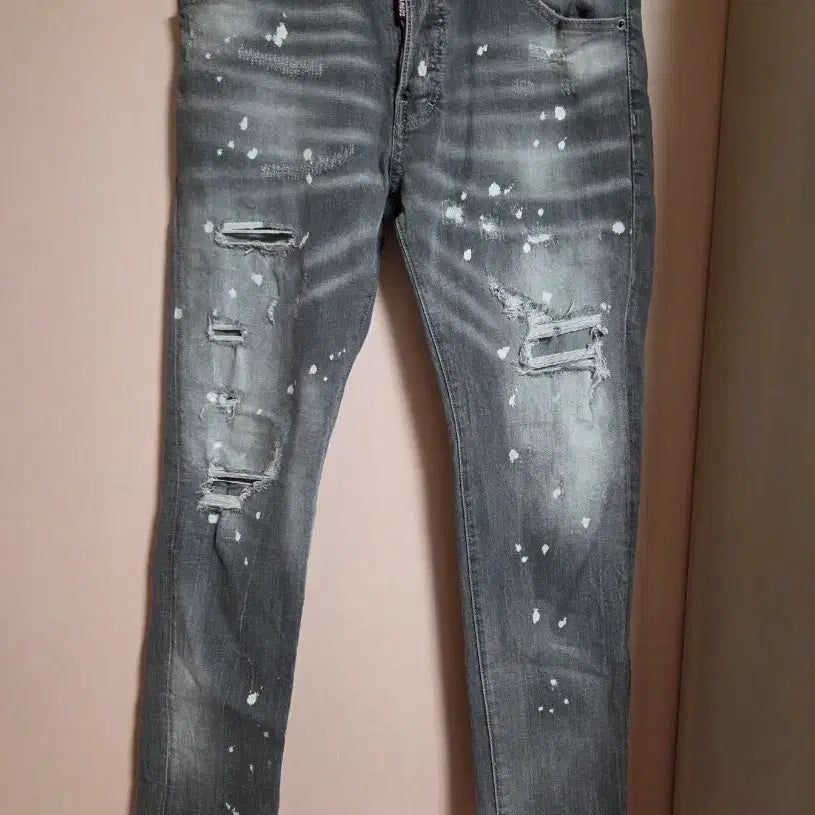 [BUNJANG] Dsquared2 Grey Distressed Jeans / 디스퀘어드2 그레이 데미지 청바지