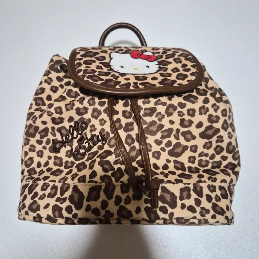 [BUNJANG] Hello Kitty Leopard Backpack Bag / 헬로키티 레오파드 백팩 가방